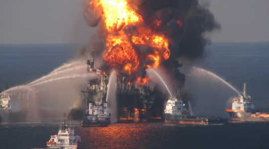 The Deepwater Horizon oil spill in the Gulf of Mexico in 2010 escalated industry costs and environmental concerns. Image: EPI2oh via Flickr