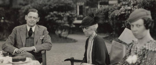 Thomas Stearns ('T.S.') Eliot with his sister and his cousin.