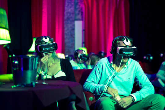 How Virtual Reality Is Changing The Way We Experience Stage Shows