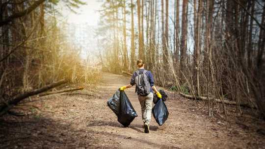 How College Towns Could Benefit More From Throngs Of Student Volunteers