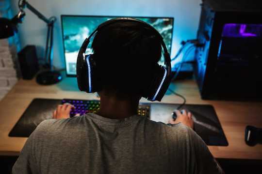 How Playing Video Games Can Ease Loneliness During The Coronavirus Pandemic