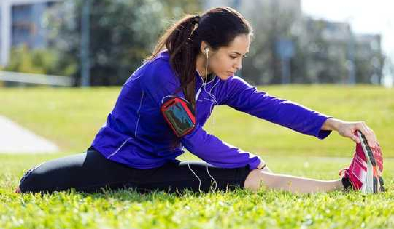 How To Best Stretch Before And After A Workout