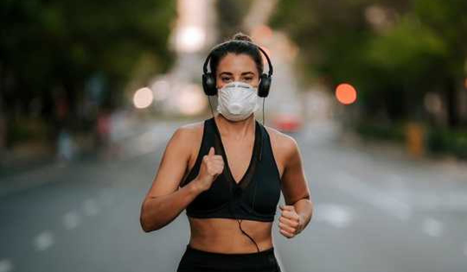 Why It Could Be Dangerous To Exercise With A Face Mask On