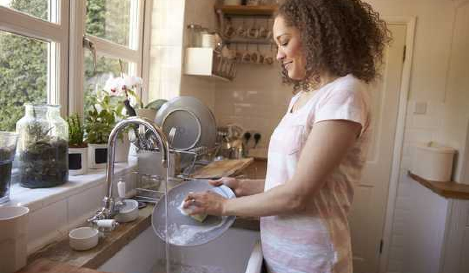 One Way To Wash Dishes Is Greener Than The Rest